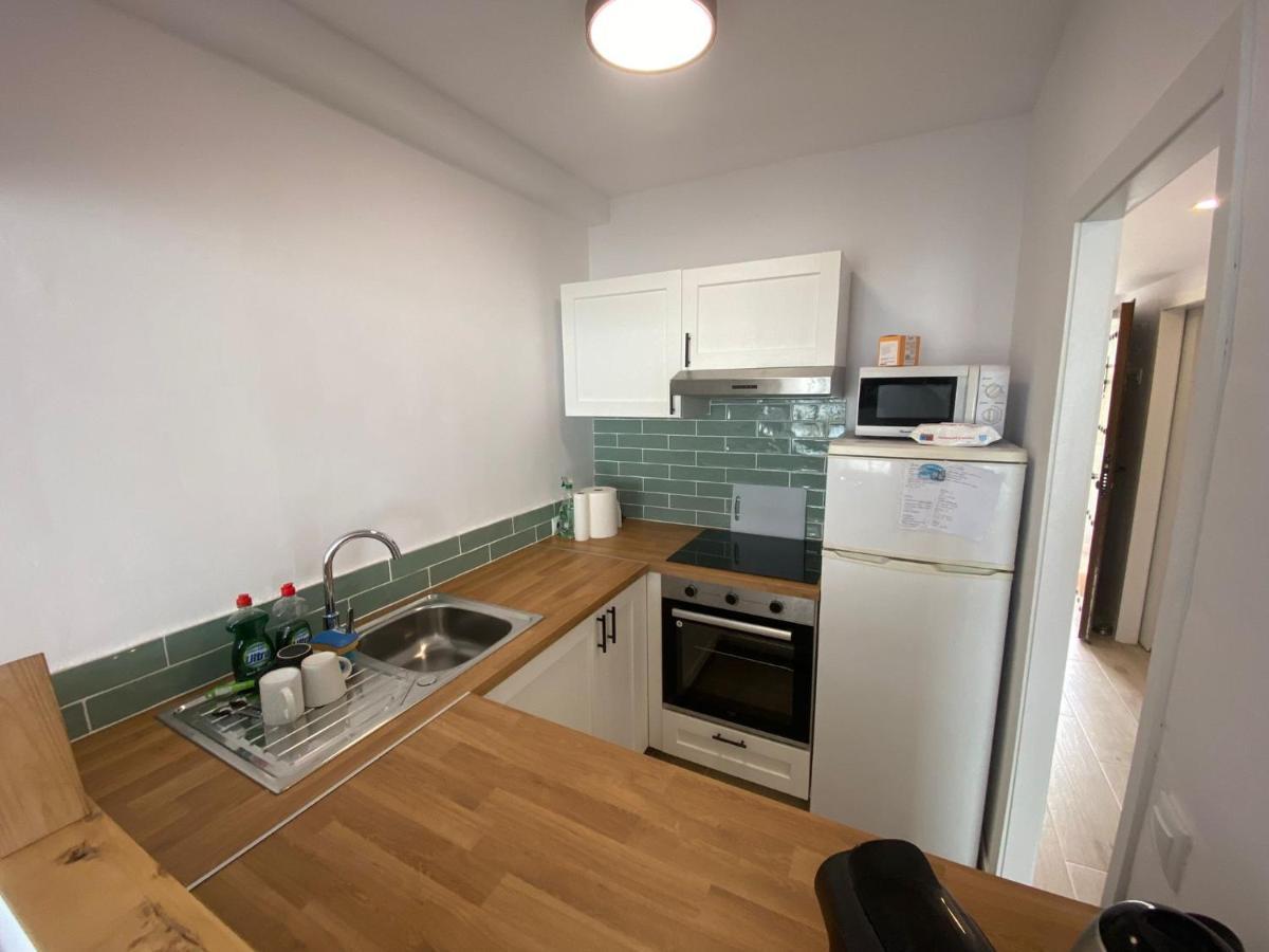 Apartamento Beachfront, Top Floor Corner 2-Bed, Estepona Paseo Exterior foto